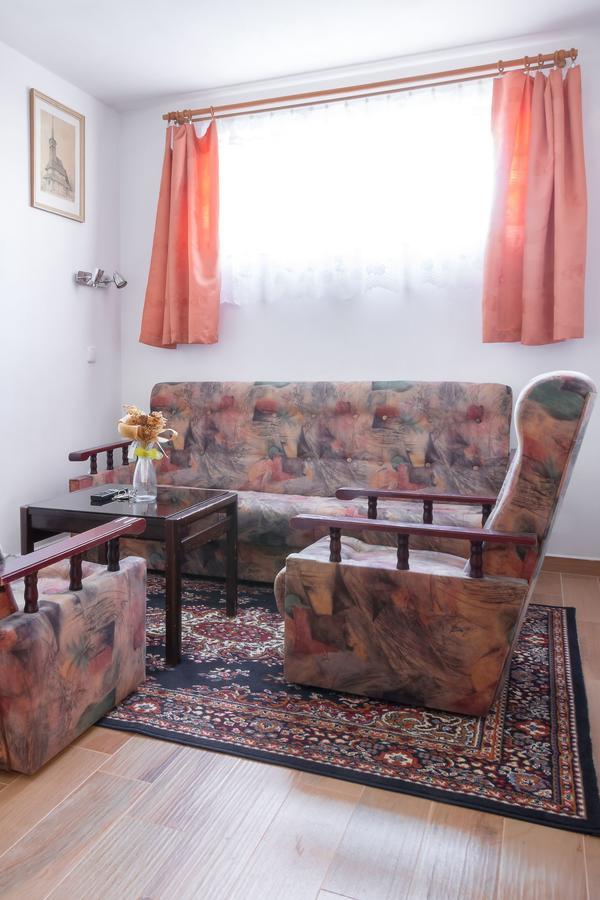Alton Garni Hotel Czeskie Budziejowice Zewnętrze zdjęcie