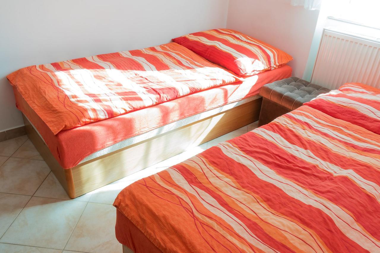 Alton Garni Hotel Czeskie Budziejowice Zewnętrze zdjęcie