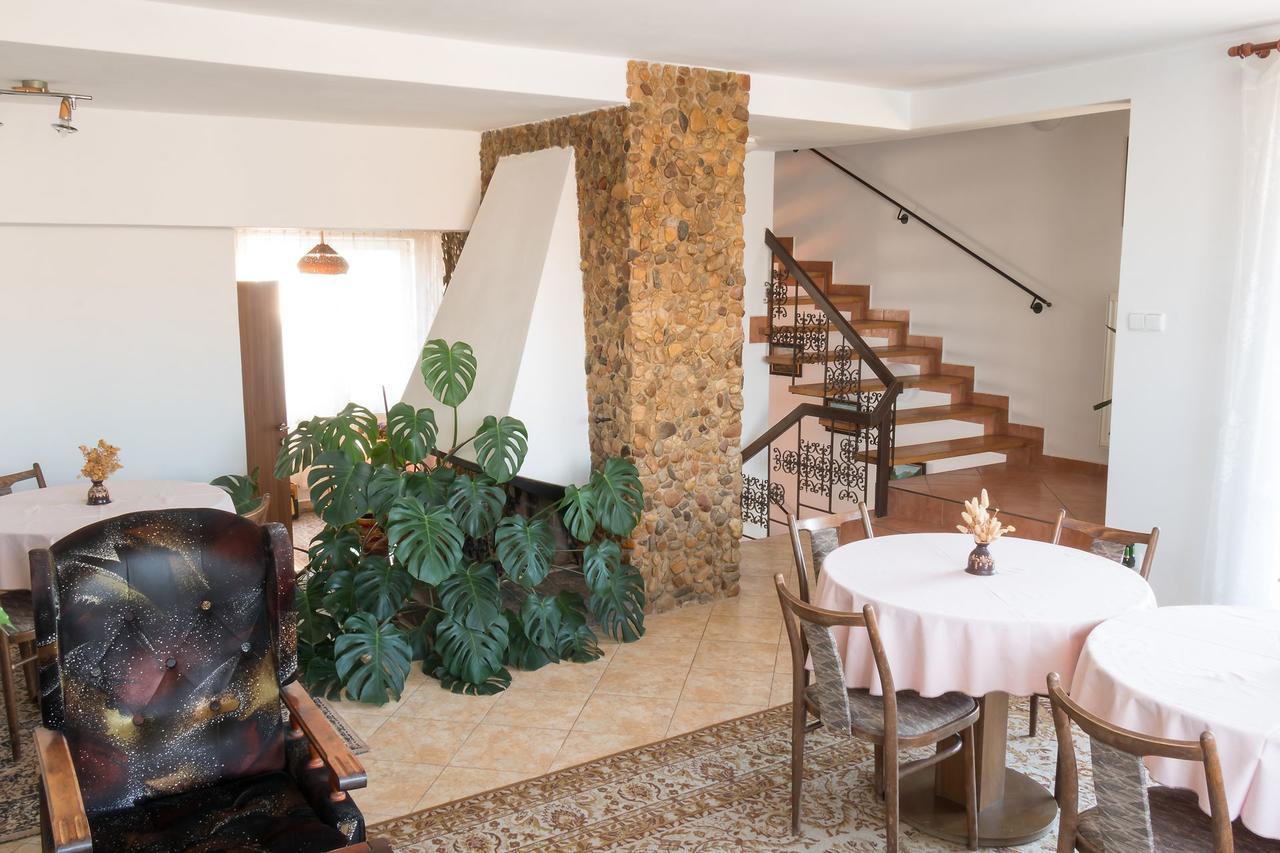 Alton Garni Hotel Czeskie Budziejowice Zewnętrze zdjęcie