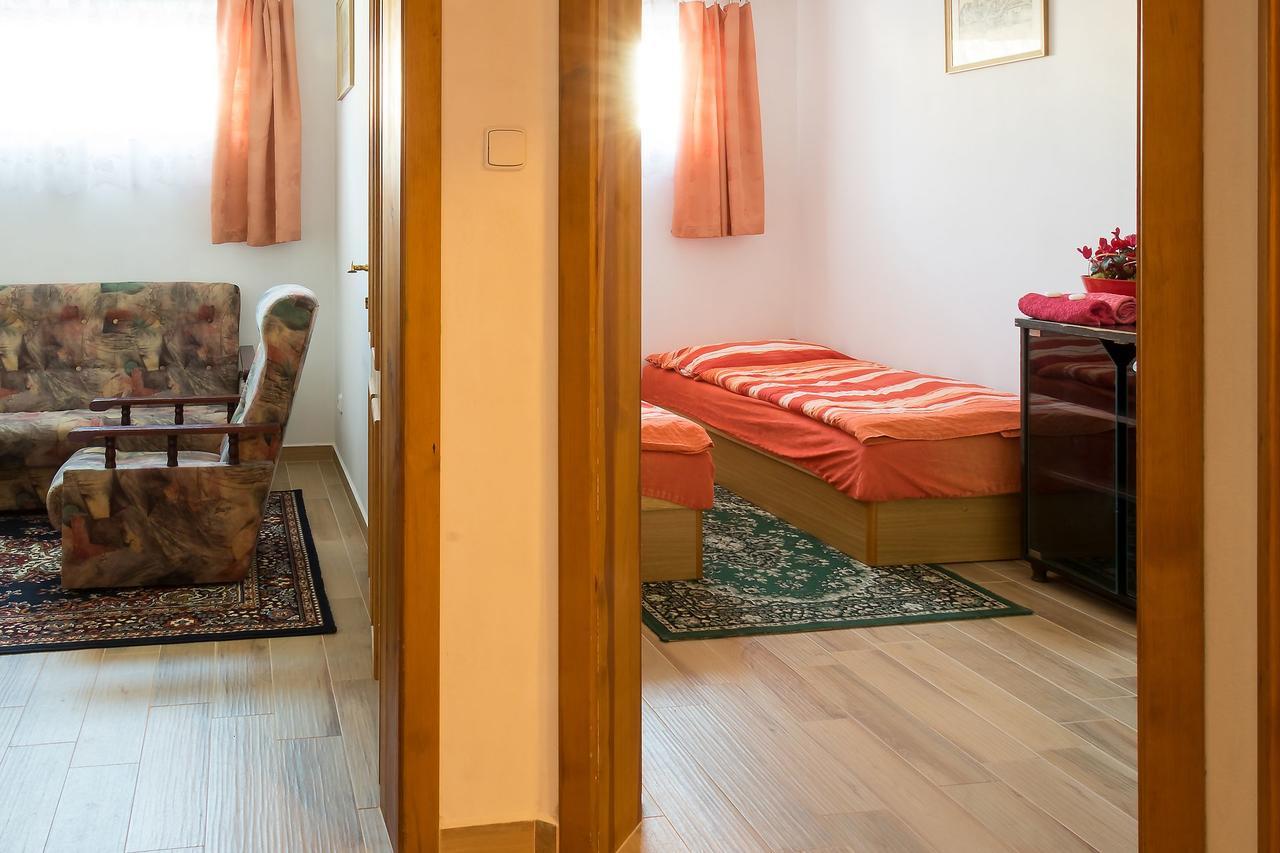 Alton Garni Hotel Czeskie Budziejowice Zewnętrze zdjęcie
