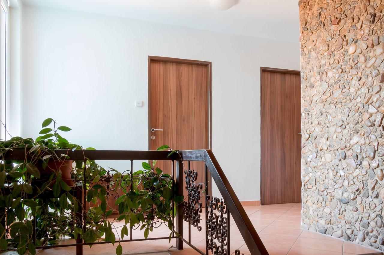 Alton Garni Hotel Czeskie Budziejowice Zewnętrze zdjęcie